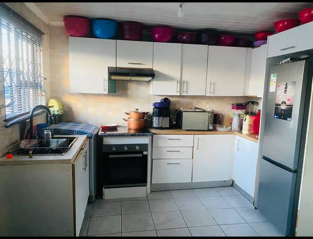 3 BEDROOM FREEHOLD FOR SALE IN KUYASA